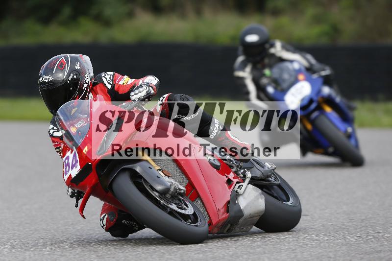 Archiv-2025/53 16.09.2025 Track Day Domi Aegerter ADR/Gruppe rot/84